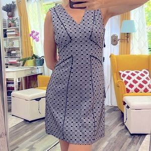 Adrianna Papell Black & White Mini Dress Geometrical Print Sleeveless A-skirt 4P